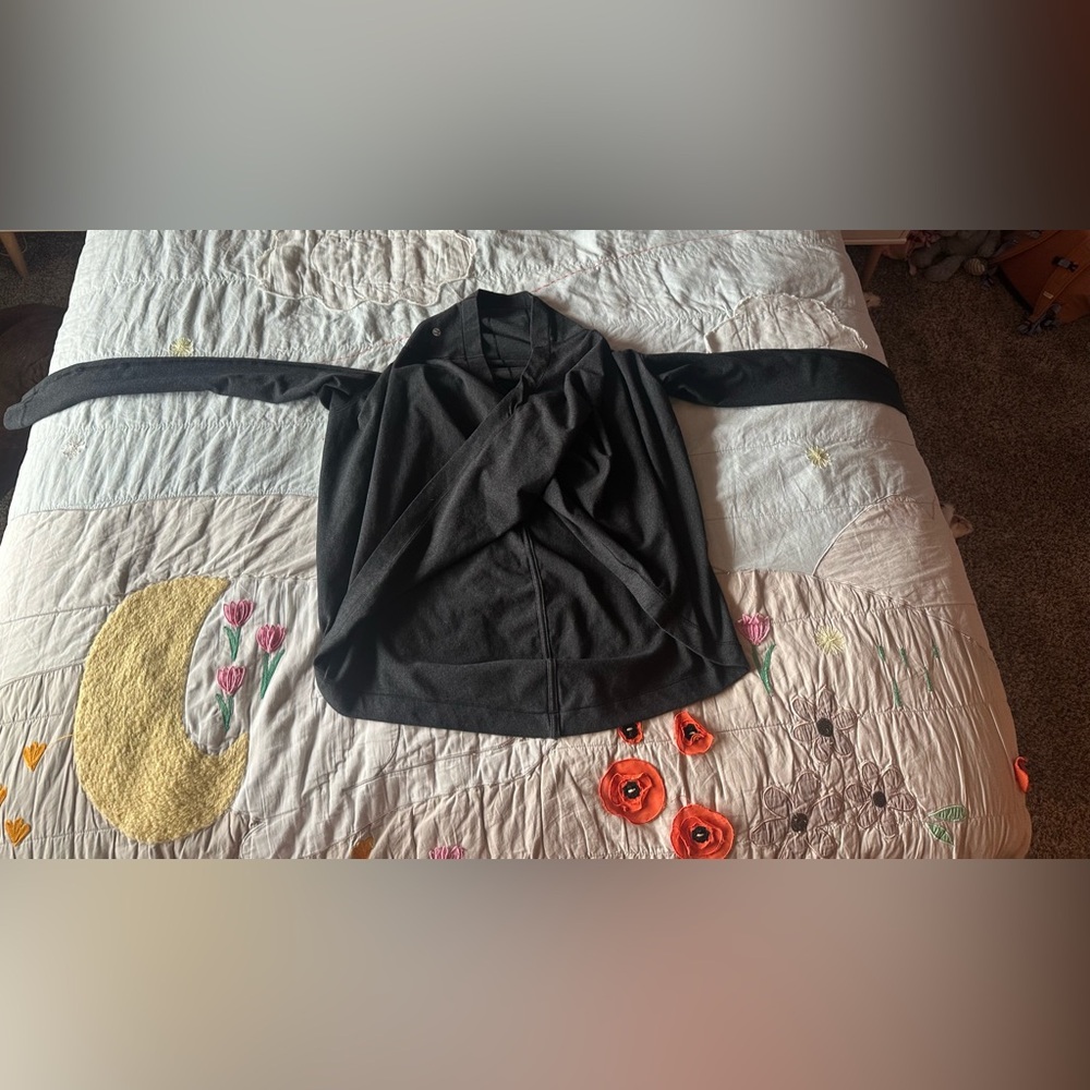 Women’s lululemon black sweater, size 6